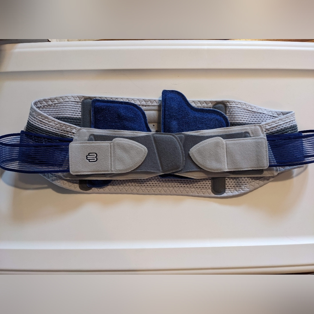 Sacroloc SI joint back brace size 4